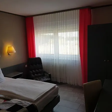 Hotel Zur Fichtenbreite -garni- 3*